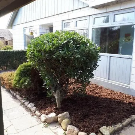 بيت للعطل Schoenes Mit Grill, Terrasse Und Garten